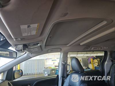 2019 Toyota Sienna SE Premium 7-Passenger 119.3" WB - zdjęcie 18 z 45 - miniatura