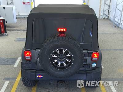 2016 Jeep Wrangler Unlimited Sport - zdjęcie 5 z 35 - miniatura