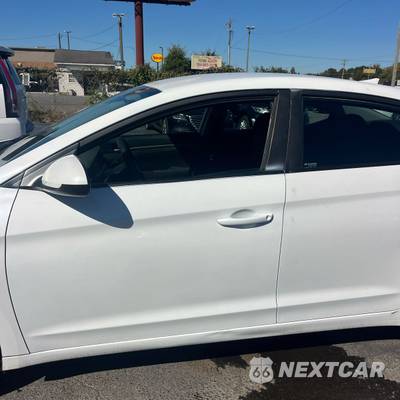 2019 Hyundai Elantra SEL Sedan - zdjęcie 35 z 49 - miniatura
