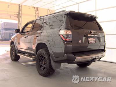2021 Toyota 4Runner TRD Off-Road Premium - zdjęcie 6 z 44 - miniatura