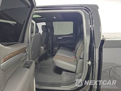 2025 Chevrolet Silverado 1500 High Country Crew Cab Short Bed 3LZ - zdjęcie 13 z 18 - miniatura