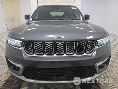 2022 Jeep Grand Cherokee Summit - zdjęcie 2 z 23 - miniatura