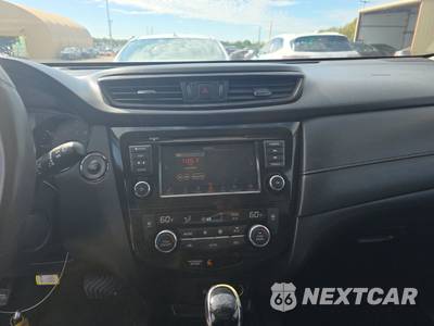 2018 Nissan Rogue SV - zdjęcie 11 z 31 - miniatura