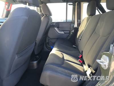 2015 Jeep Wrangler Unlimited Sport - zdjęcie 13 z 22 - miniatura