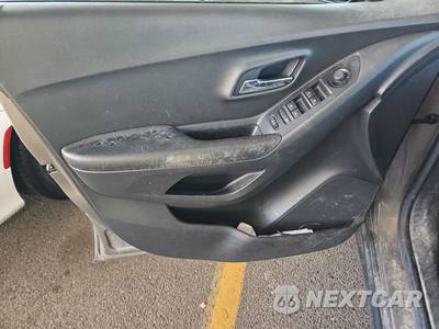 2021 Chevrolet Trax LS 1LS - zdjęcie 9 z 41 - miniatura