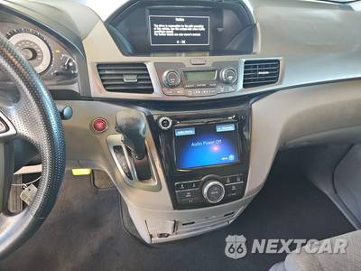 2016 Honda Odyssey SE 118.1" WB - zdjęcie 11 z 41 - miniatura