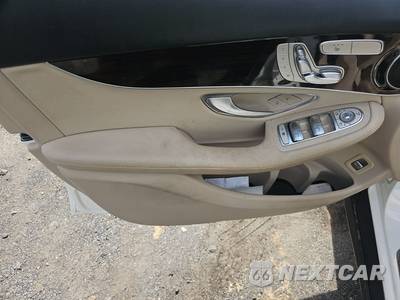 2019 Mercedes-Benz GLC 300 4MATIC - zdjęcie 9 z 25 - miniatura