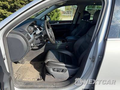 2012 Volkswagen Touareg TDI Lux - zdjęcie 10 z 19 - miniatura