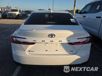 2025 Toyota Camry SE - zdjęcie 5 z 30 - miniatura