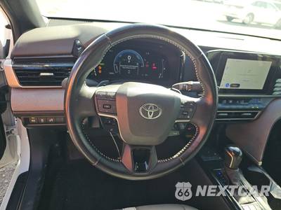 2025 Toyota Camry SE - zdjęcie 10 z 30 - miniatura