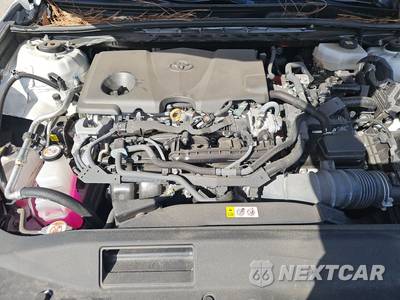 2025 Toyota Camry SE - zdjęcie 15 z 30 - miniatura