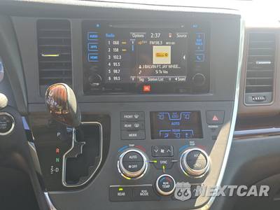 2017 Toyota Sienna Limited 7-Passenger 119.3" WB - zdjęcie 11 z 34 - miniatura