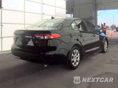 2025 Toyota Corolla LE Sedan - zdjęcie 4 z 18 - miniatura