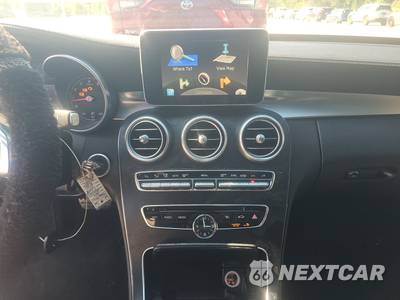 2015 Mercedes-Benz C 300 4MATIC Sedan w/Sport Pkg - zdjęcie 11 z 27 - miniatura