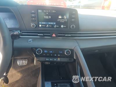 2026 Hyundai Elantra SEL Sport - zdjęcie 11 z 18 - miniatura