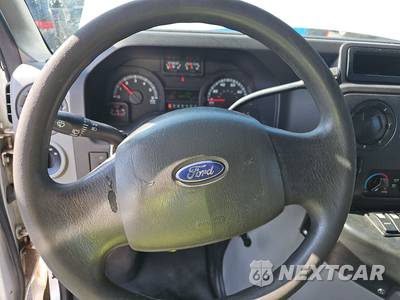 2012 Ford Super Duty E-450 Cutaway DRW - zdjęcie 10 z 19 - miniatura