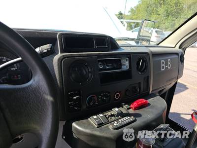 2012 Ford Super Duty E-450 Cutaway DRW - zdjęcie 11 z 19 - miniatura