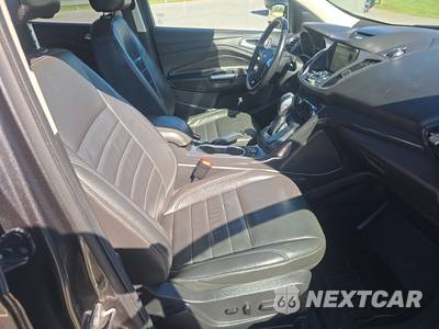 2016 Ford Escape Titanium - zdjęcie 8 z 36 - miniatura