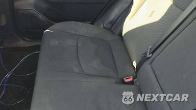 2022 Toyota RAV4 LE - zdjęcie 33 z 40 - miniatura