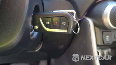 2022 Toyota RAV4 LE - zdjęcie 17 z 40 - miniatura