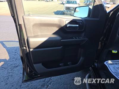 2023 Chevrolet Silverado 1500 Custom Trail Boss Crew Cab Short Bed 2CX - zdjęcie 9 z 26 - miniatura