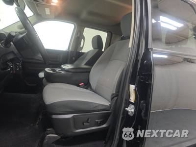 2021 Ram 1500 Classic Express Extended Cab Medium Bed - zdjęcie 7 z 26 - miniatura
