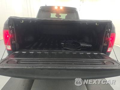 2021 Ram 1500 Classic Express Extended Cab Medium Bed - zdjęcie 16 z 26 - miniatura