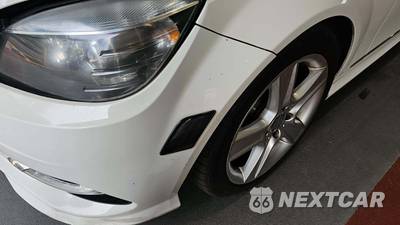 2011 Mercedes-Benz C 300 - zdjęcie 45 z 59 - miniatura