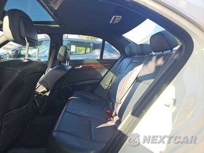 2011 Mercedes-Benz C 300 - zdjęcie 13 z 59 - miniatura