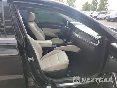 2017 Kia Cadenza Limited - zdjęcie 8 z 69 - miniatura