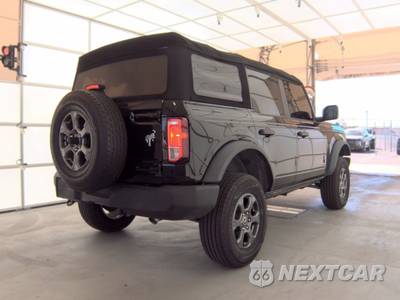 2022 Ford Bronco Base - zdjęcie 4 z 21 - miniatura