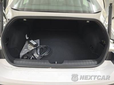 2025 Hyundai IONIQ 6 SEL - zdjęcie 17 z 25 - miniatura