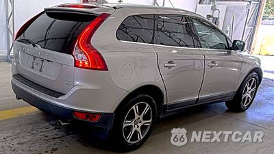 2011 Volvo XC60 T6 w/Moonroof - zdjęcie 4 z 42 - miniatura