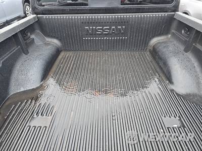 2017 Nissan Frontier SV Crew Cab Medium Bed - zdjęcie 16 z 62 - miniatura