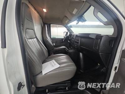 2022 GMC Savana 3500 Cutaway 1WT - zdjęcie 8 z 33 - miniatura