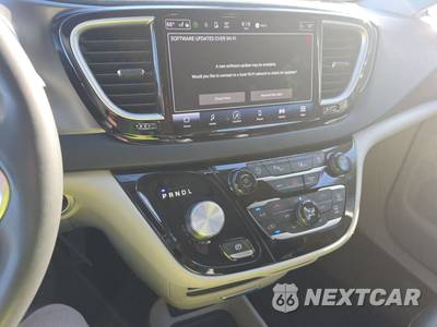2024 Chrysler Pacifica Touring L 121.6" WB - zdjęcie 11 z 18 - miniatura