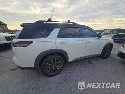 2022 Nissan Pathfinder SL - zdjęcie 6 z 16 - miniatura
