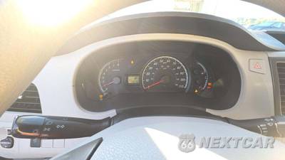 2013 Toyota Sienna LE 8-Passenger 119.3" WB - zdjęcie 18 z 34 - miniatura