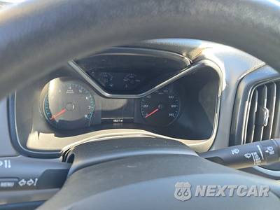 2018 Chevrolet Colorado WT Crew Cab Medium Bed 4WT - zdjęcie 12 z 36 - miniatura