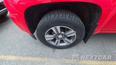 2018 Chevrolet Colorado WT Crew Cab Medium Bed 4WT - zdjęcie 34 z 36 - miniatura