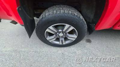 2018 Chevrolet Colorado WT Crew Cab Medium Bed 4WT - zdjęcie 30 z 36 - miniatura