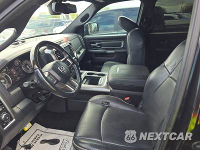 2016 Ram 1500 Limited Crew Cab Short Bed - zdjęcie 7 z 35 - miniatura