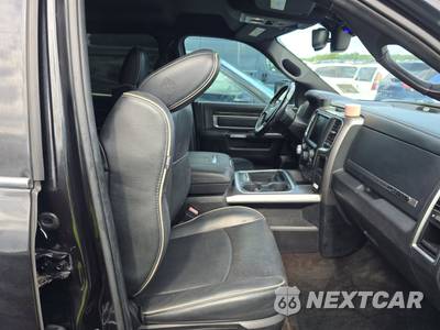 2016 Ram 1500 Limited Crew Cab Short Bed - zdjęcie 8 z 35 - miniatura