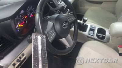 2011 Subaru Legacy 2.5i Premium w/All Weather Pkg - zdjęcie 33 z 36 - miniatura