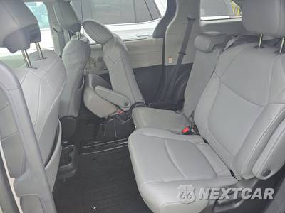 2022 Toyota Sienna XLE 8-Passenger 120.5" WB - zdjęcie 13 z 29 - miniatura