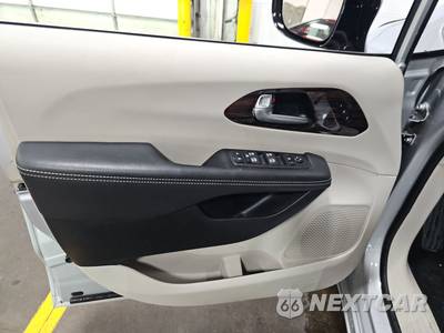 2024 Chrysler Pacifica Limited 121.6" WB - zdjęcie 9 z 36 - miniatura