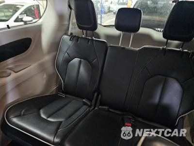 2024 Chrysler Pacifica Limited 121.6" WB - zdjęcie 14 z 36 - miniatura