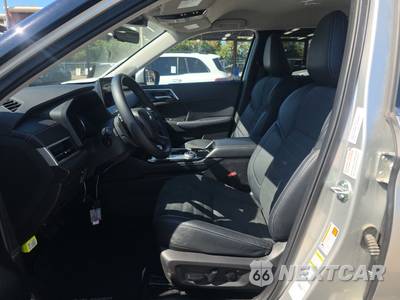 2025 Mitsubishi Outlander SE - zdjęcie 7 z 21 - miniatura