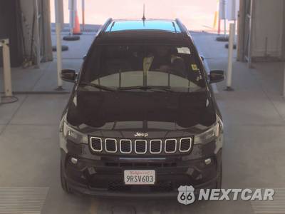 2025 Jeep Compass Latitude - zdjęcie 2 z 29 - miniatura