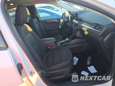 2025 Ford Escape Active - zdjęcie 8 z 27 - miniatura